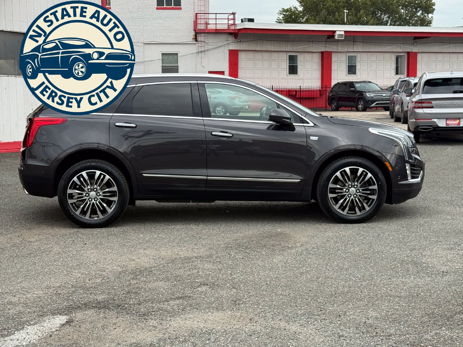 Used 2018 Cadillac XT5 Premium Luxury w/ Driver Assist Package AWD/4WD image 15