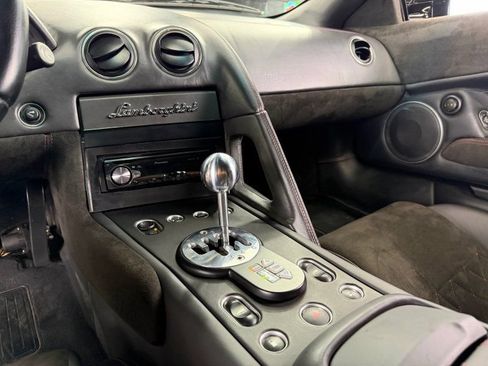 Used 2003 Lamborghini Murcielago Coupe AWD/4WD image 13