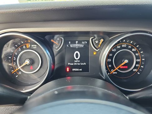 Used 2018 Jeep Wrangler Unlimited Sport AWD/4WD image 21