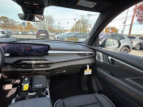 New 2026 Buick Enclave Avenir w/ Super Cruise Package image 28