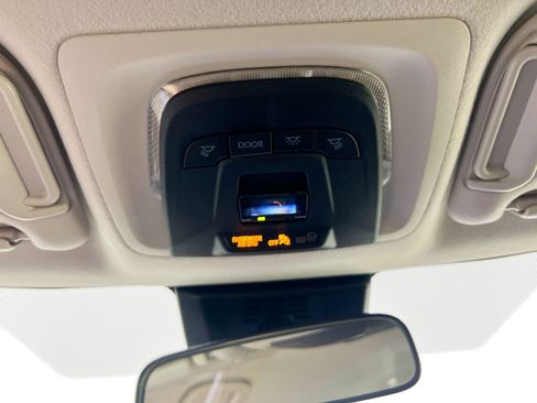 Used 2025 Toyota Corolla LE FWD image 22