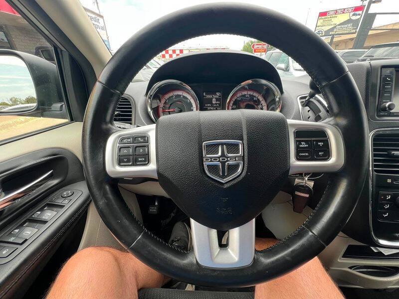 Used 2017 Dodge Grand Caravan SE w/ Power Window Group FWD image 22