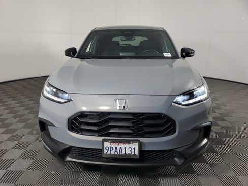 Used 2025 Honda HR-V Sport image 9