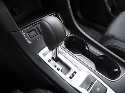 Used 2024 Subaru Ascent Premium w/ Convenience Package image 30