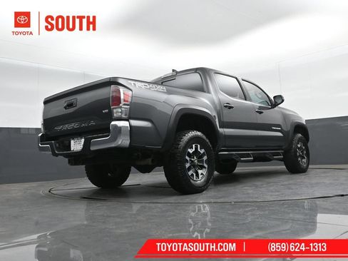 Used 2020 Toyota Tacoma TRD Off-Road AWD/4WD image 47