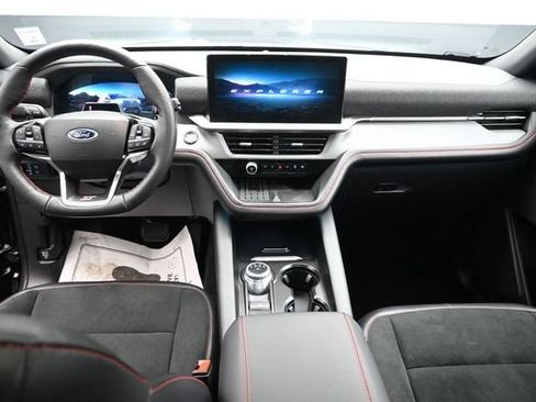 Certified 2025 Ford Explorer ST AWD/4WD image 23