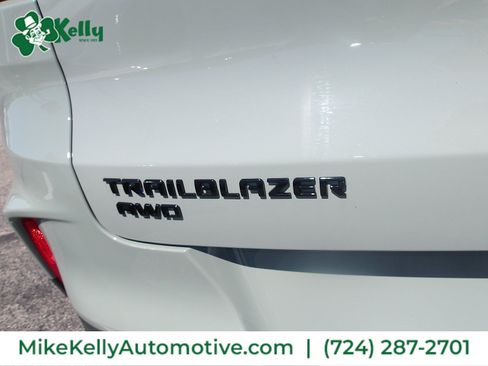 Used 2024 Chevrolet TrailBlazer RS w/ Convenience Package AWD/4WD image 9