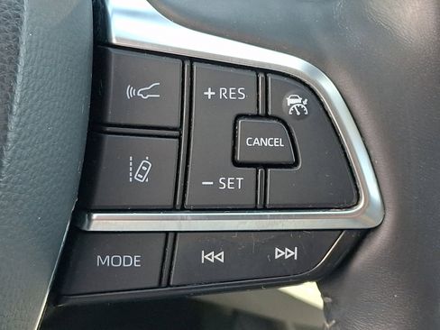 Used 2020 Toyota Highlander Platinum AWD/4WD image 25