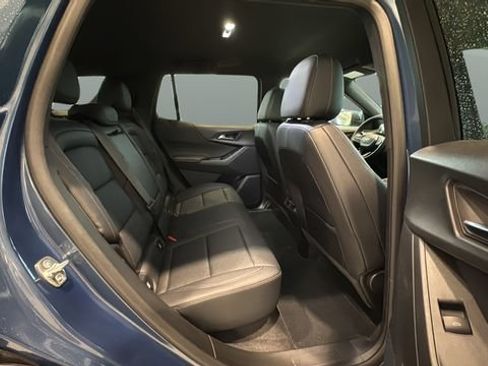 Used 2025 Chevrolet Equinox LT w/ Convenience Package II FWD image 18