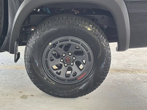 Used 2026 Nissan Frontier PRO-4X AWD/4WD image 31