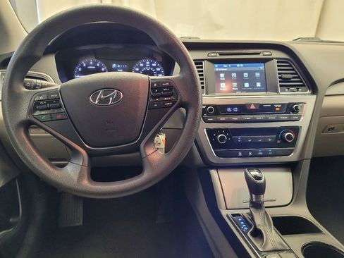 Used 2017 Hyundai Sonata SE image 22