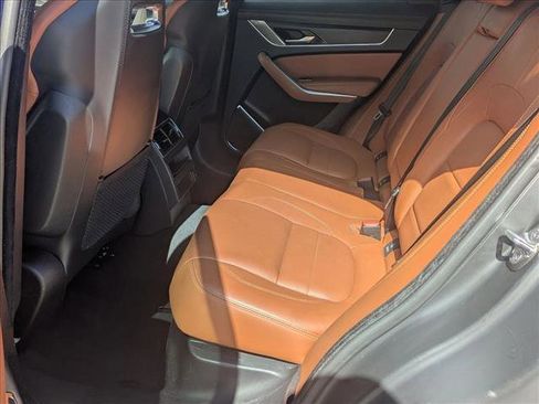 Used 2022 Jaguar F-PACE R-Dynamic S image 17