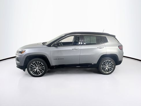 Used 2022 Jeep Compass Limited w/ Elite Group AWD/4WD image 8