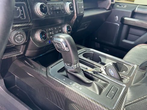 Used 2019 Ford F150 Lariat w/ Equipment Group 502A Luxury AWD/4WD image 21