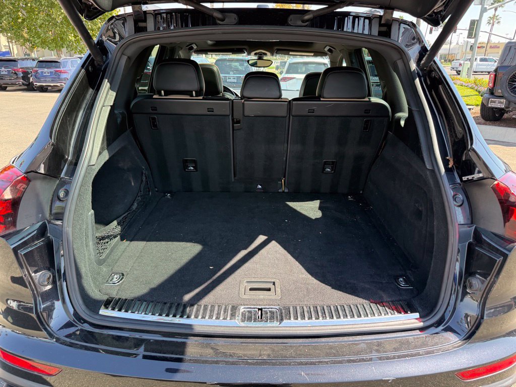 Used 2018 Porsche Cayenne AWD/4WD image 7