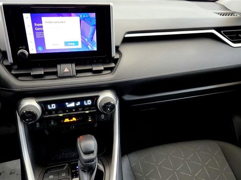 Certified 2023 Toyota RAV4 XLE w/ Convenience Package AWD/4WD image 30
