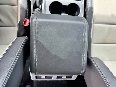 Used 2024 INEOS Grenadier Fieldmaster Edition image 16