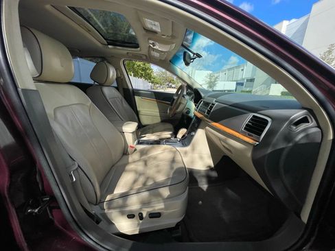 Used 2011 Lincoln MKZ Hybrid Sedan 4D image 29