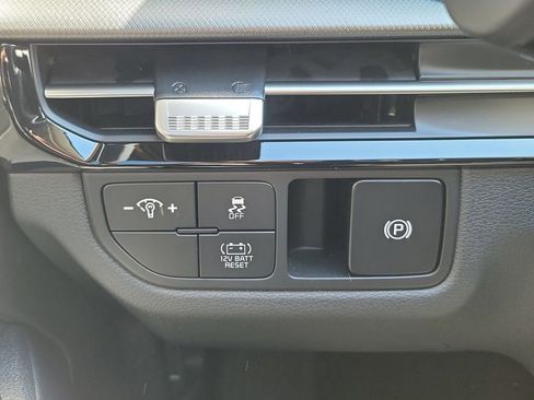 New 2026 Kia Sportage LX image 24