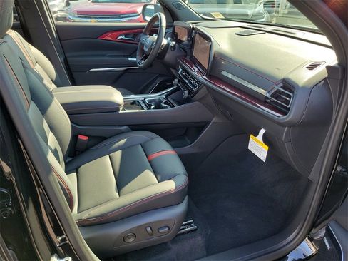 New 2026 Chevrolet Traverse RS image 16