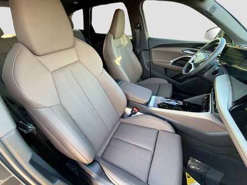 New 2025 Audi Q5 Premium Plus image 15