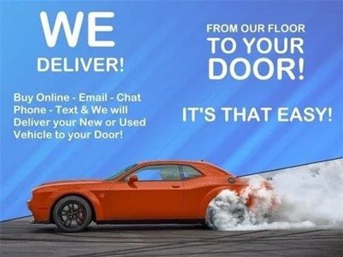 Used 2022 GMC Terrain AT4 image 4