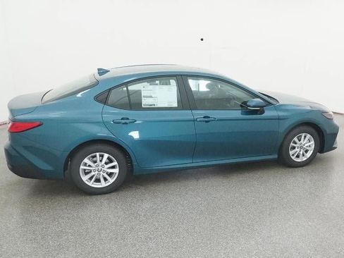 New 2026 Toyota Camry LE image 10