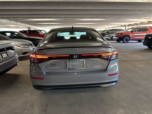Used 2025 Honda Accord Sport image 7