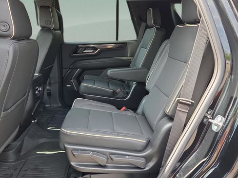 Certified 2026 GMC Yukon Elevation w/ LPO, Floor Liner Package AWD/4WD image 10