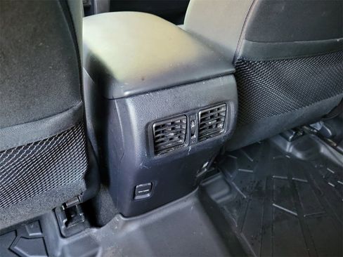 Used 2019 Toyota 4Runner SR5 image 11