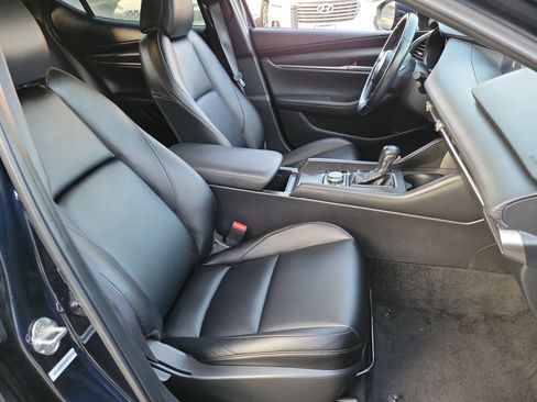 Used 2021 MAZDA MAZDA3 s image 19