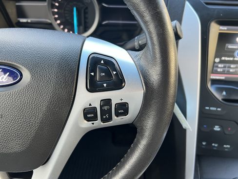 Used 2015 Ford Explorer XLT w/ Equipment Group 202A image 34