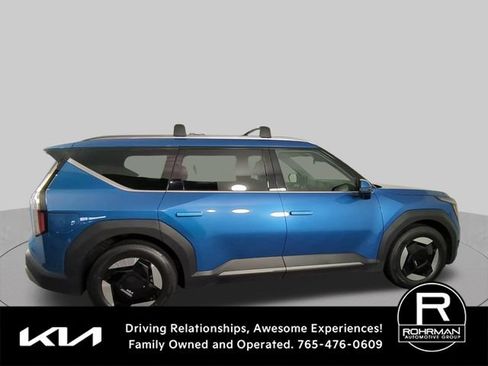 Used 2024 Kia EV9 Wind AWD/4WD image 10