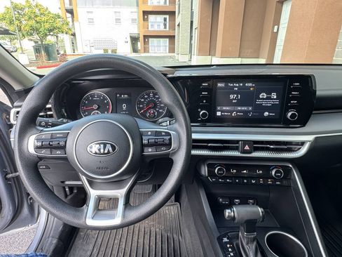 Used 2021 Kia K5 LXS FWD image 17