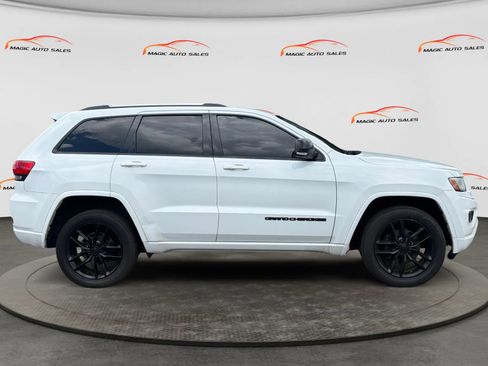 Used 2014 Jeep Grand Cherokee Overland w/ Advanced Technology Group AWD/4WD image 6