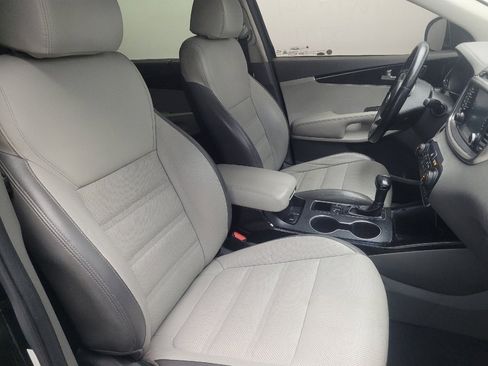 Used 2018 Kia Sorento SX image 21