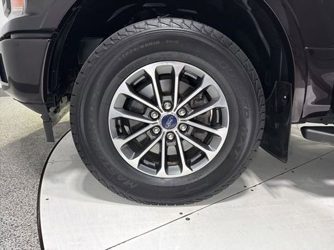 Used 2019 Ford F150 XLT w/ Equipment Group 302A Luxury AWD/4WD image 8