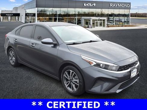 Certified 2023 Kia Forte LXS image 1