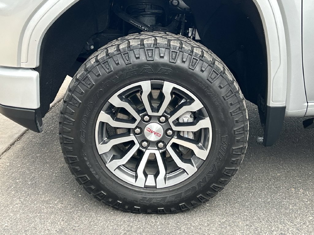 Used 2022 GMC Sierra 1500 AT4 w/ AT4 Premium Package AWD/4WD image 33