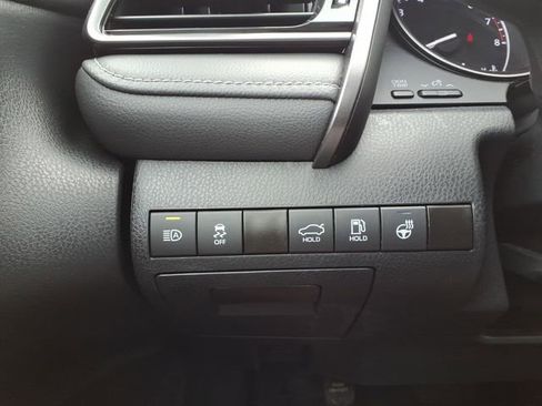 Used 2024 Toyota Camry SE FWD image 14