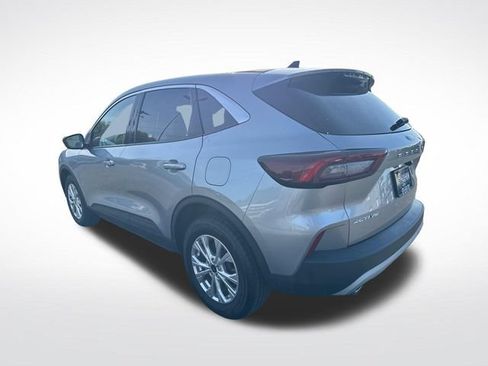 Used 2023 Ford Escape Active AWD/4WD image 3