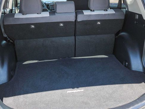 Used 2014 Toyota RAV4 XLE AWD/4WD image 25