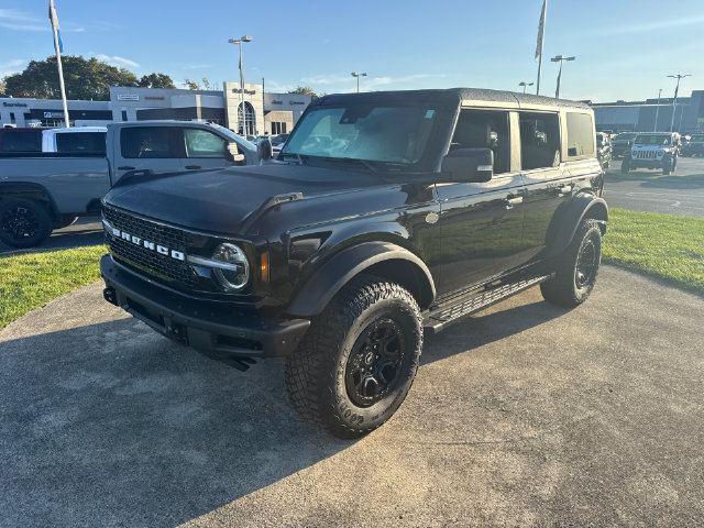 Used 2024 Ford Bronco Wildtrak AWD/4WD image 3