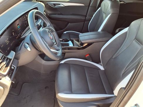 Certified 2025 Buick Envision Sport Touring image 5