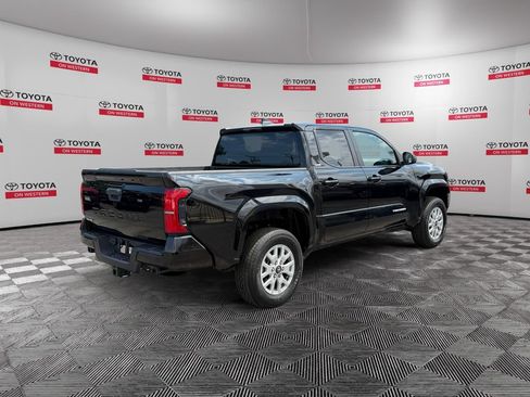 Used 2024 Toyota Tacoma SR5 AWD/4WD image 5