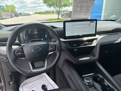 Used 2025 Ford Explorer ST-Line w/ ST-Line Street Pack AWD/4WD image 23