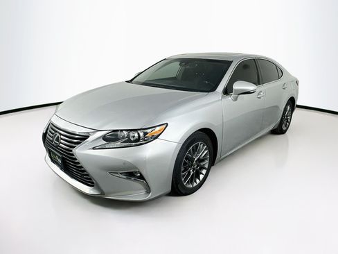 Used 2018 Lexus ES 350 w/ Premier Package FWD image 3