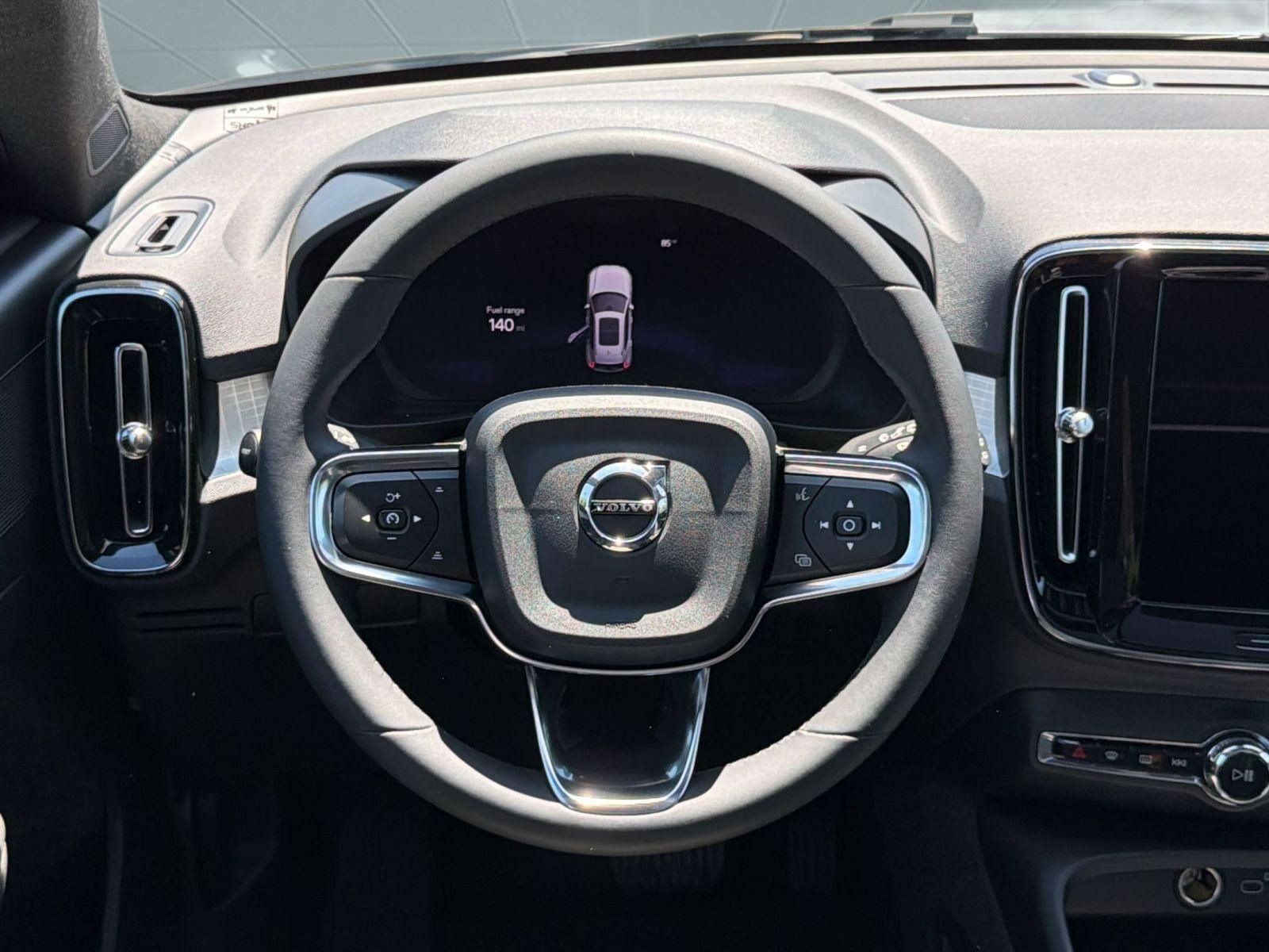 Certified 2024 Volvo XC40 B5 Core w/ Protection Package Premier AWD/4WD image 11