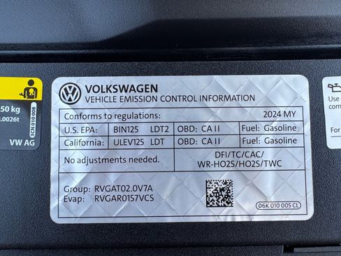 Used 2024 Volkswagen Atlas SEL AWD/4WD image 21