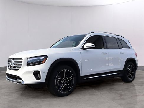 New 2026 Mercedes-Benz GLB 250 4MATIC image 3